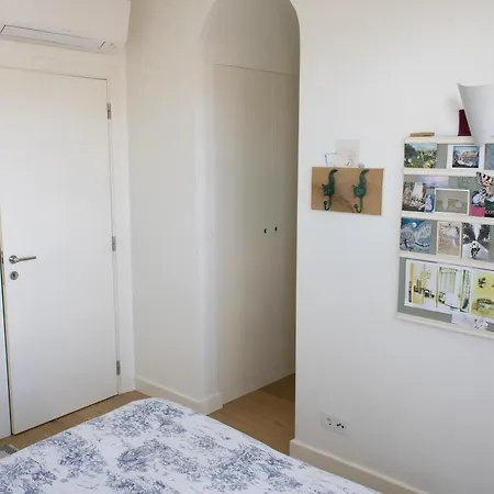 Votre Avec Salle De Bain Privee Et Balcon Vegetal A Lisbonne Amoreiras - Your With Private Bathroom And Balcony In Amoreiras 리스본